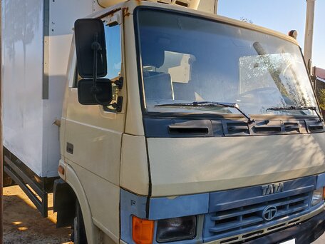 2007 TATA 613, бежевый, 690000 рублей, вид 1