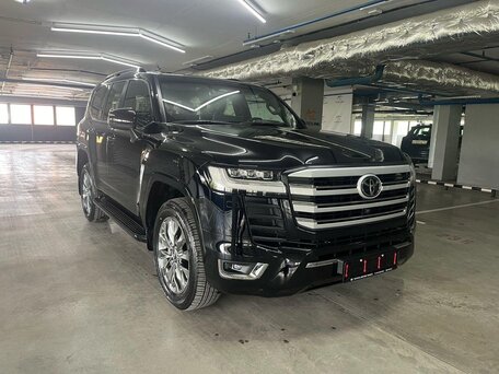 2025 Toyota Land Cruiser 300 Series, чёрный, 14000000 рублей, вид 3