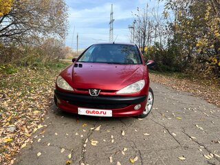 2003 Peugeot 206, красный, 185000 рублей, вид 3