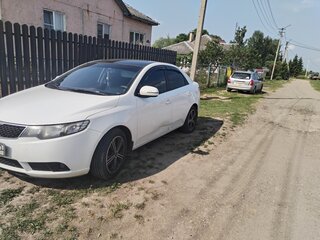 2010 Kia Cerato 6-speed II, белый, 750000 рублей, вид 1