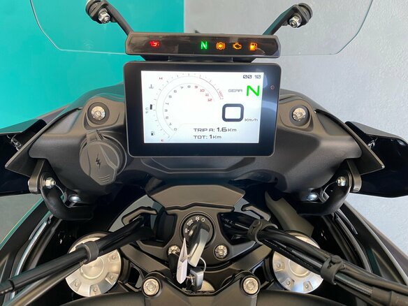 2025 Benelli TRK 702 X, серый, 789000 рублей - вид 9