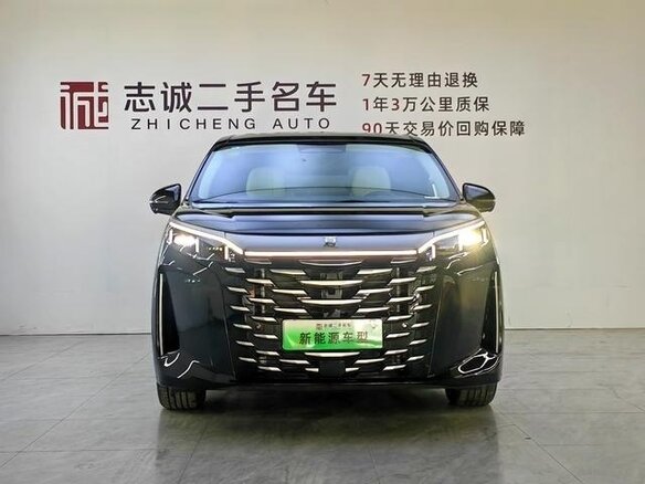 2025 BYD Xia (M9) 20.39 kWh, чёрный, 4050000 рублей - вид 2