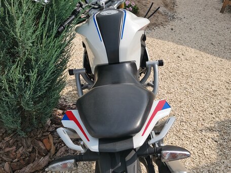 2017 BMW G 310 R, белый, 400000 рублей, вид 2