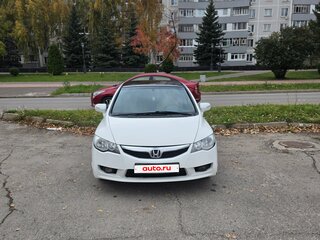 2011 Honda Civic VIII Рестайлинг, белый, 670000 рублей, вид 1