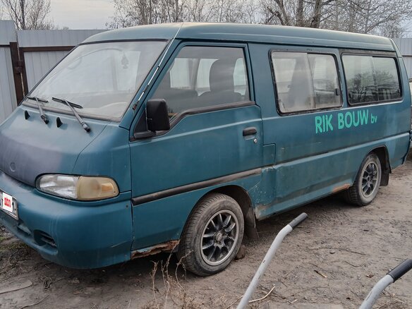 1998 Hyundai H100, зелёный - вид 5