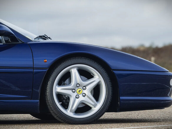 1996 Ferrari F355 GTS, синий - вид 18
