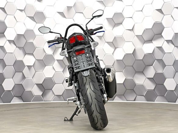 2016 Suzuki SV 650, белый, 645000 рублей - вид 5
