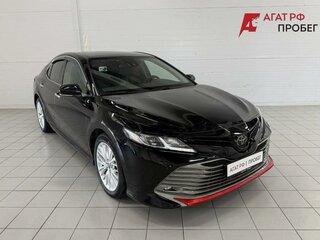 2019 Toyota Camry VIII (XV70), чёрный, 2800000 рублей, вид 3