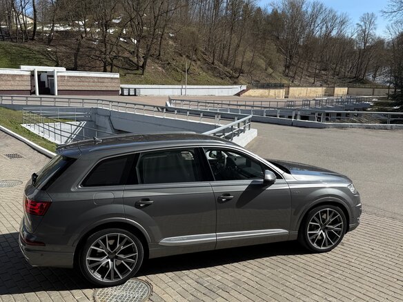 2017 Audi SQ7 I (4M), серый, 4900000 рублей - вид 9