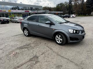 2013 Chevrolet Aveo II, серый, 600000 рублей, вид 2