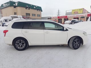 2009 Toyota Corolla Fielder X (E140, E150) Рестайлинг, белый, 1000000 рублей, вид 4