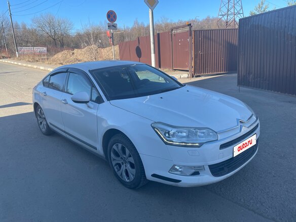 2012 Citroen C5 II, белый, 750000 рублей - вид 1