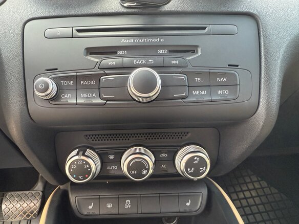 2011 Audi A1 I (8X), коричневый - вид 19