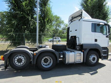 2023 Sinotruk Sitrak C7H, белый, 8000000 рублей, вид 4