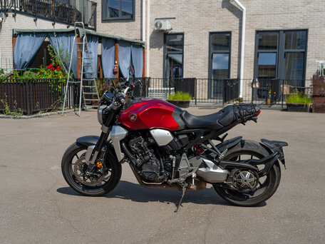2018 Honda CB 1000R, красный, 820000 рублей, вид 2