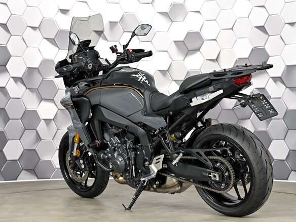 2024 Yamaha MT-09 Tracer (FJ-09), серый, 1639000 рублей - вид 7