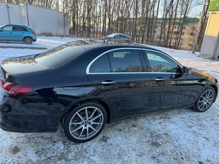 2021 Mercedes-Benz E-Класс 300 d V (W213, S213, C238) Рестайлинг, чёрный, 5300000 рублей, вид 3