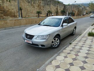 2009 Hyundai Sonata V (NF), серебристый, 730000 рублей, вид 2