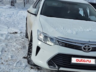 2018 Toyota Camry VII (XV50) Рестайлинг 2, белый, 2300000 рублей, вид 1
