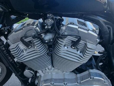 2004 Harley-Davidson Sportster 883, чёрный, 595000 рублей, вид 2