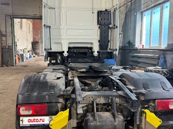 2018 DAF XF 105, белый, 7500000 рублей - вид 3