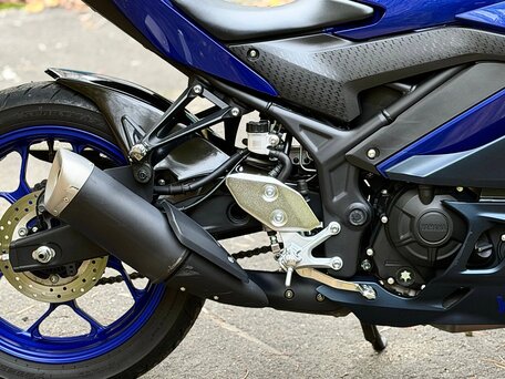 2023 Yamaha YZF-R3, синий, 570000 рублей, вид 5