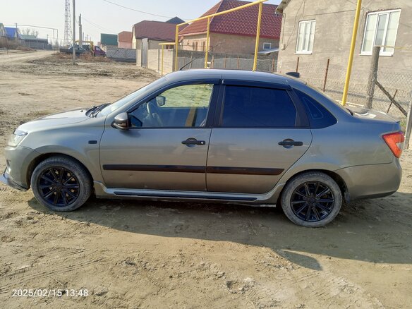 2013 Lada (ВАЗ) Granta I, серый, 540000 рублей - вид 5