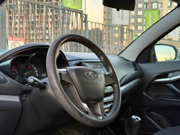 2017 Lada (ВАЗ) Vesta I, белый, 730000 рублей - вид 13