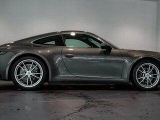 2022 Porsche 911 Carrera 4 VIII (992), зелёный, 18938058 рублей, вид 3