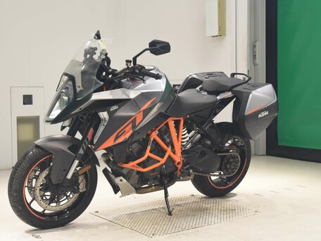 2017 KTM 1290 Super Duke GT, серый, 1000000 рублей, вид 2