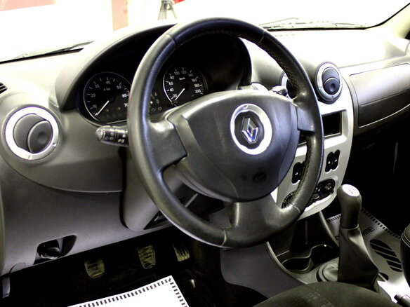2014 Renault Sandero Stepway I, серебристый - вид 7