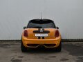 2014 Mini Hatch Cooper S III (F55/F56), жёлтый - вид 5