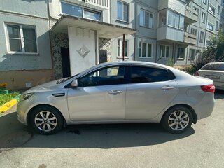 2012 Kia Rio 4-speed III, серебристый, 749999 рублей, вид 4