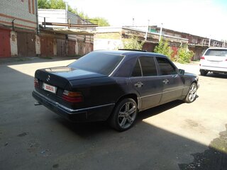 1990 Mercedes-Benz W124 260, серый, 310000 рублей, вид 2