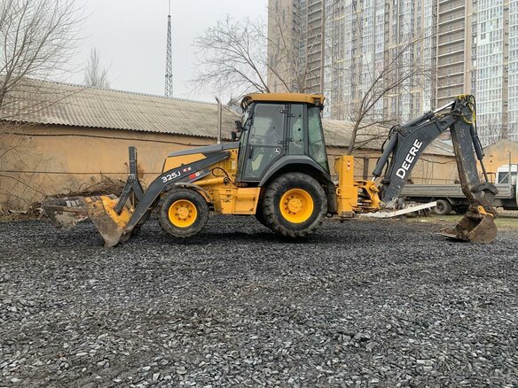 2011 John Deere 325J, жёлтый, 5200000 рублей - вид 12