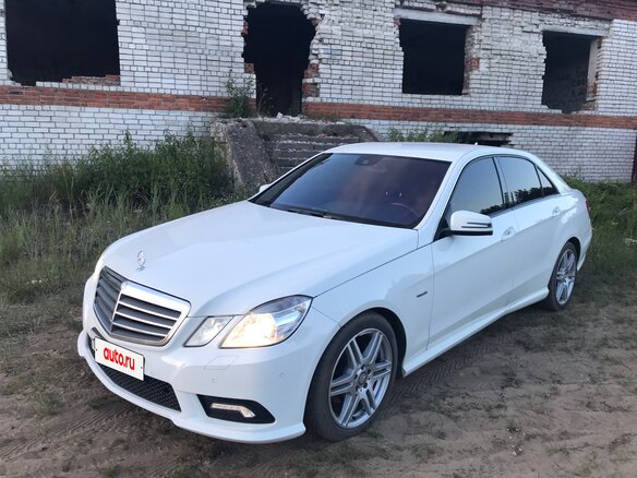 2010 Mercedes-Benz E-Класс 200 5G-Tronic IV (W212, S212, C207), белый, 1700000 рублей