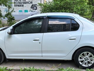 2014 Renault Logan II, белый, 650000 рублей, вид 4