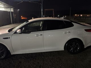 2018 Kia Optima IV Рестайлинг, белый, 1450000 рублей, вид 4