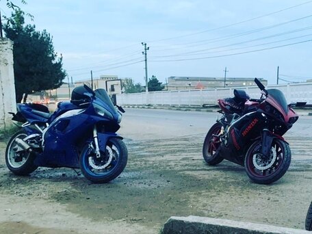 1999 Yamaha YZF-R1, синий, 500000 рублей, вид 3