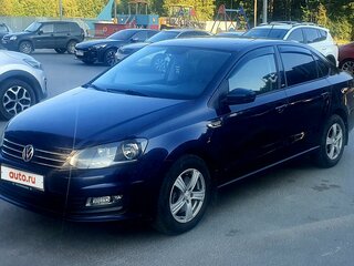 2016 Volkswagen Polo V Рестайлинг, синий, 1300000 рублей, вид 1