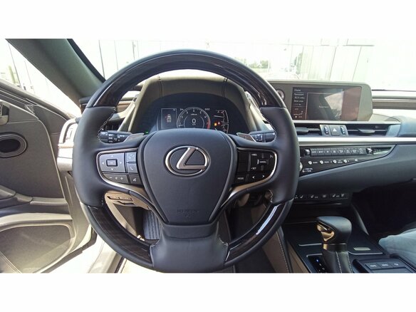 2021 Lexus ES 250 VII, белый - вид 24