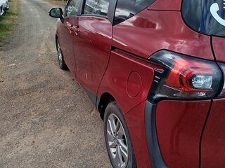 2021 Toyota Sienta II Рестайлинг, пурпурный, 1620000 рублей, вид 3
