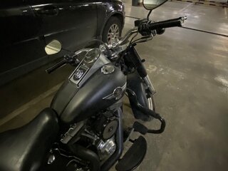 2010 Harley-Davidson Fat Boy, чёрный, 1200000 рублей, вид 1