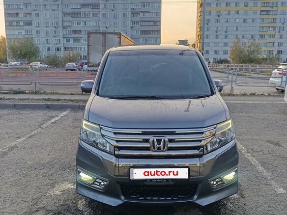 2013 Honda Stepwgn Spada IV Рестайлинг, серый, 1800000 рублей