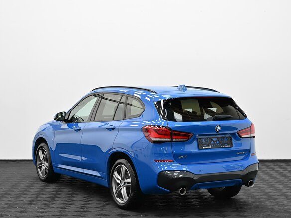 2020 BMW X1 20i xDrive II (F48) Рестайлинг, синий, 2555000 рублей - вид 3