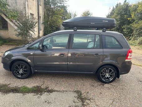 2013 Opel Zafira B Рестайлинг, серый, 830000 рублей, вид 4