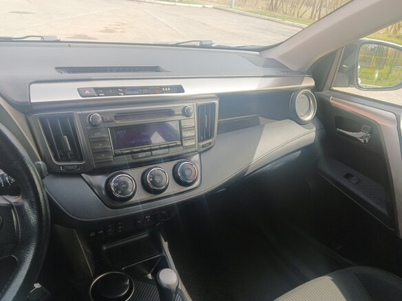 2013 Toyota RAV4 IV (XA40), серебристый, 1948000 рублей - вид 10