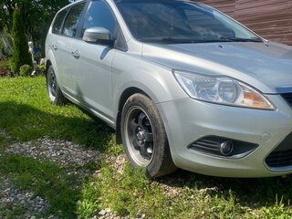 2008 Ford Focus II Рестайлинг, серебристый, 720000 рублей, вид 3