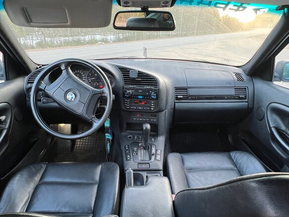 1997 BMW 3 серии 323i III (E36), синий, 750000 рублей - вид 5