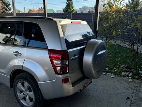 2008 Suzuki Grand Vitara II Рестайлинг, серебристый, 820000 рублей, вид 3